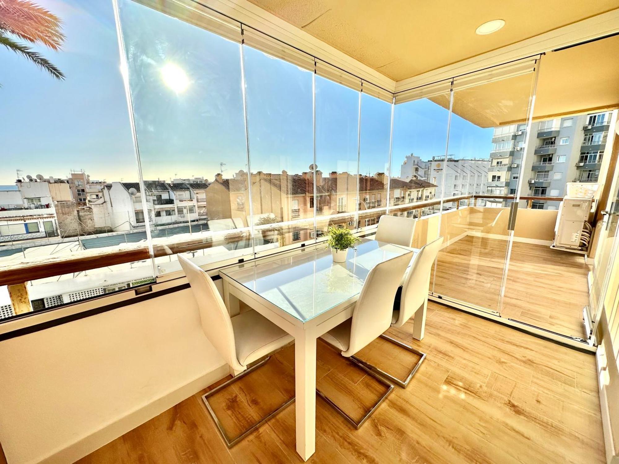 Gorgeous Apartment At The Sea In La Carihuela! Torremolinos Luaran gambar