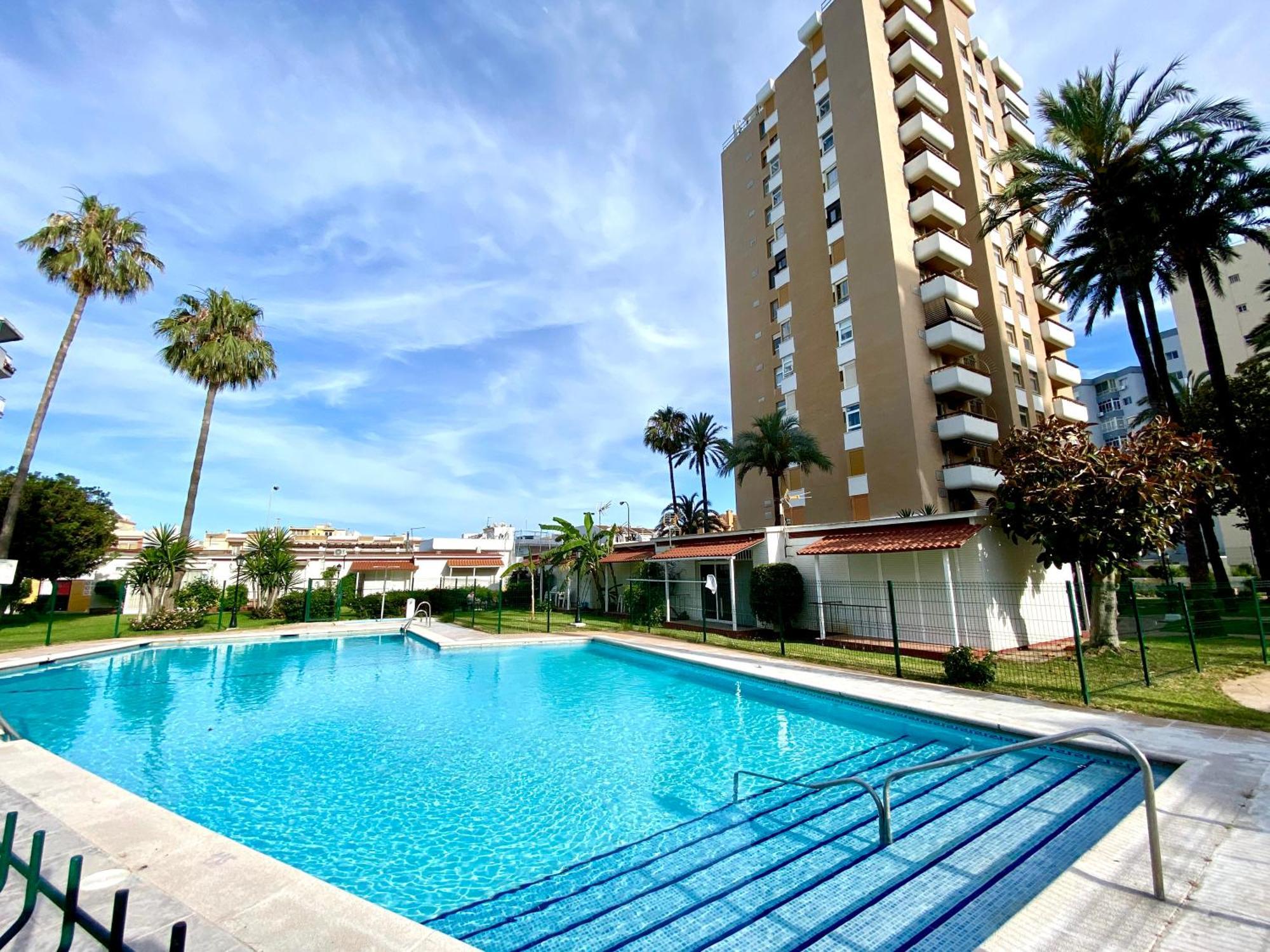 Gorgeous Apartment At The Sea In La Carihuela! Torremolinos Luaran gambar
